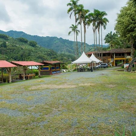 Hacienda Charrascal Coffe Farm Apartment Manizales Luaran gambar